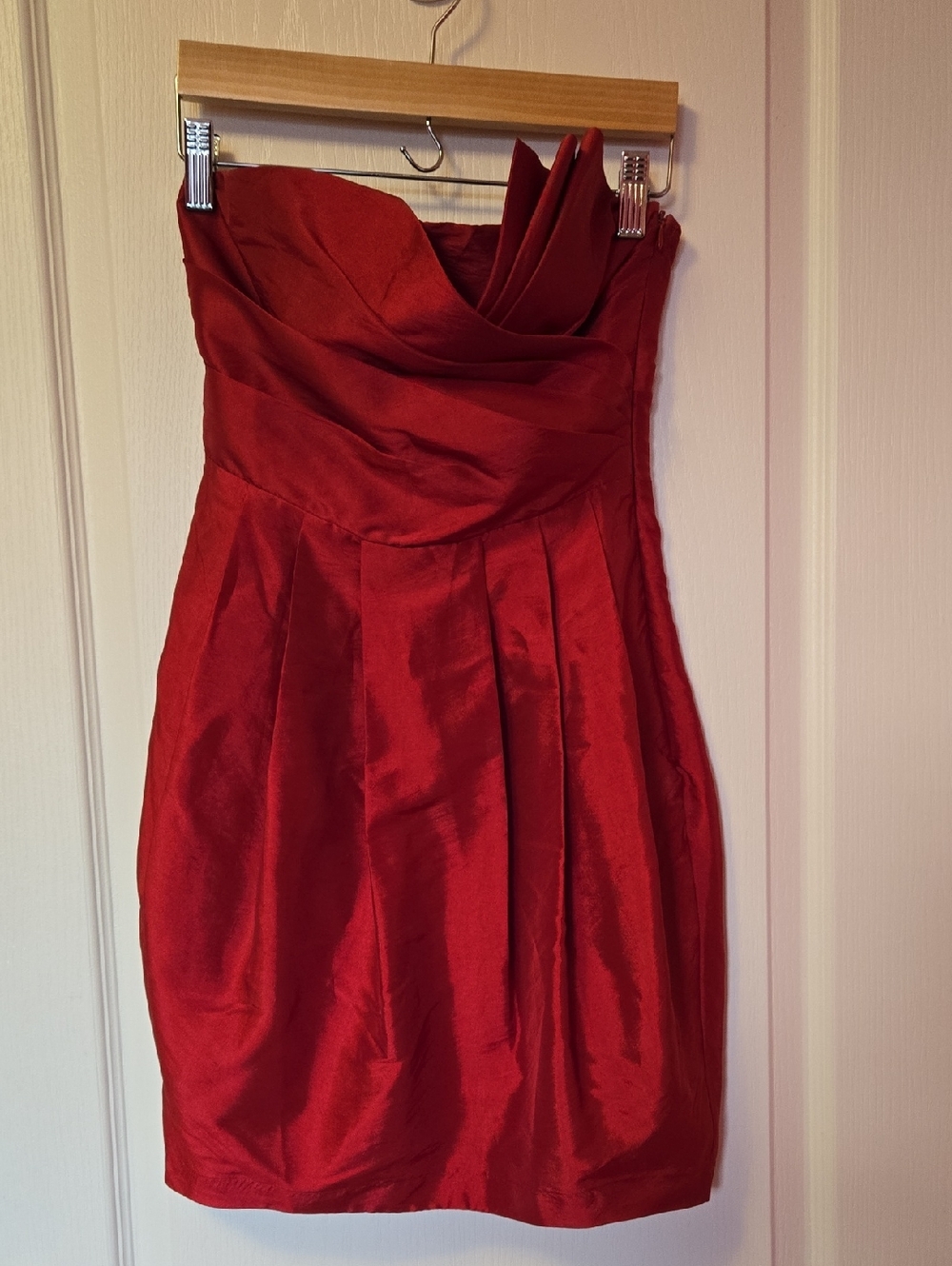 Forever 21 Strapless Red Party Dress